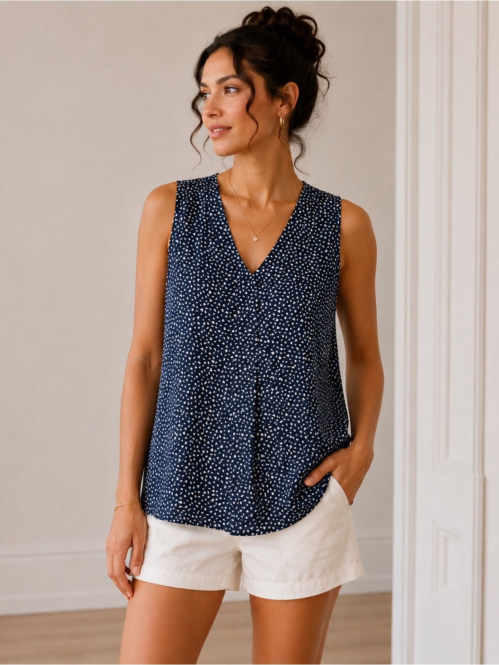 Banana Republic Navy Printed Sleeveless V-Neck Blouse Size Small